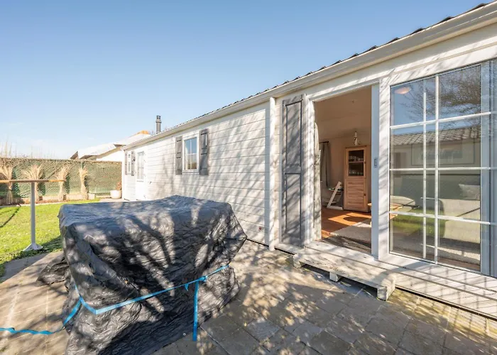 Charming Coastal Apartment